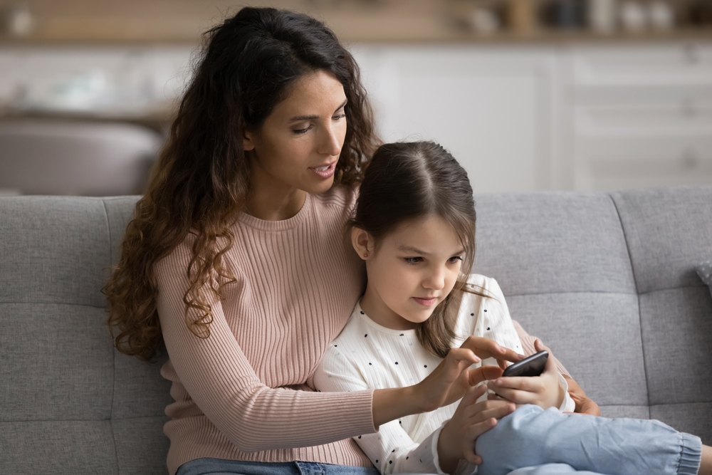 app per controllare i figli senza che loro lo sappiano